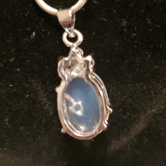 S.S. MOONSTONE PENDANT - Picture 3 of 4